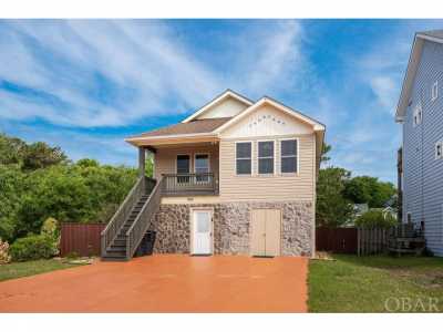 Home For Sale in Kill Devil Hills, North Carolina