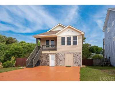 Home For Sale in Kill Devil Hills, North Carolina