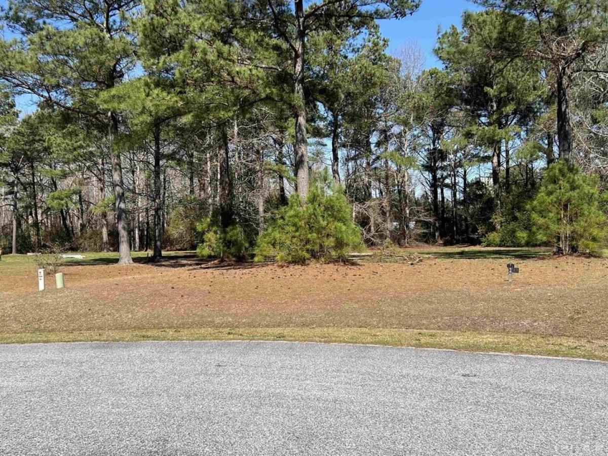 Picture of Residential Land For Sale in Aydlett, North Carolina, United States