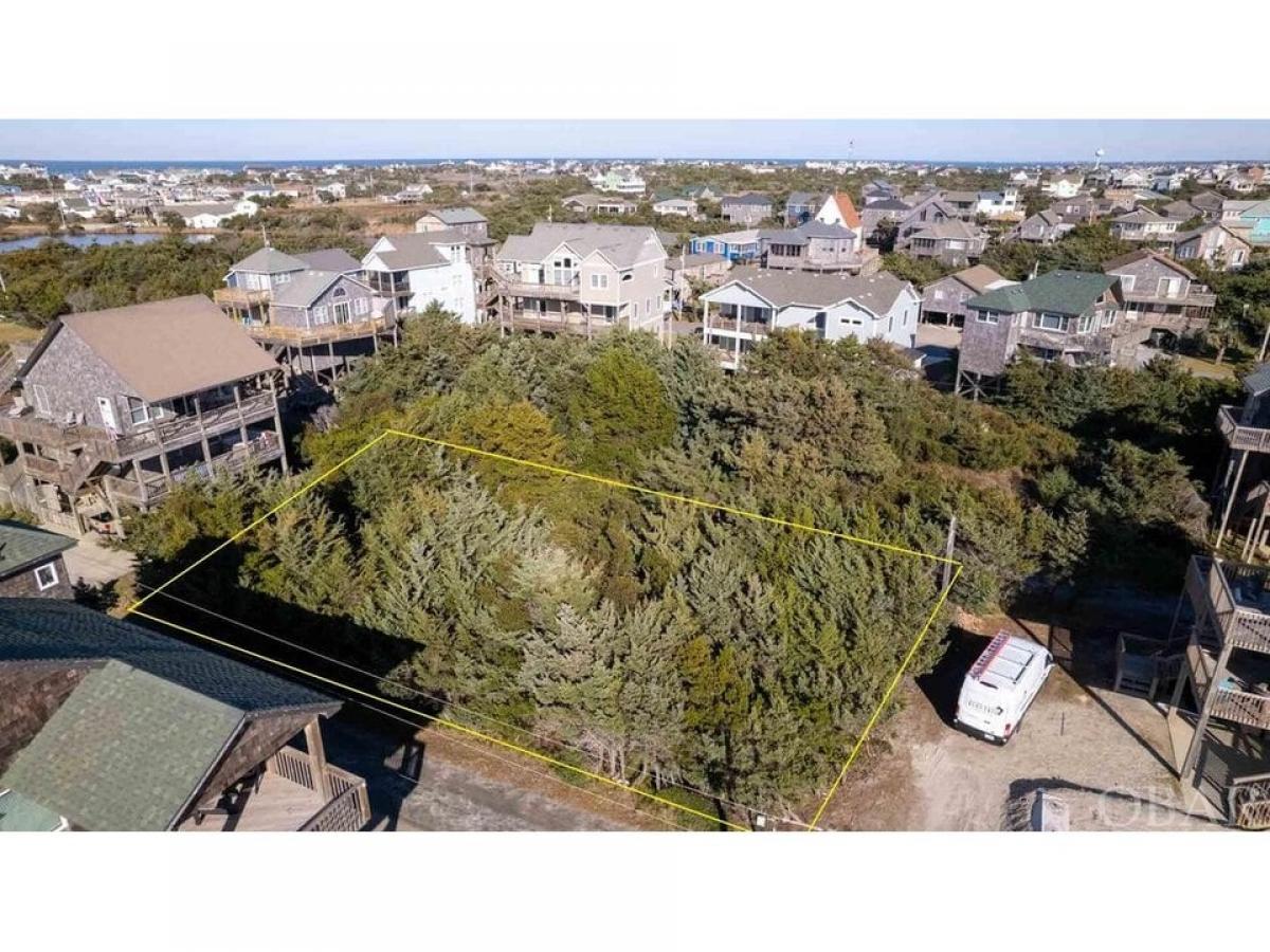 Picture of Residential Land For Sale in Hatteras, North Carolina, United States