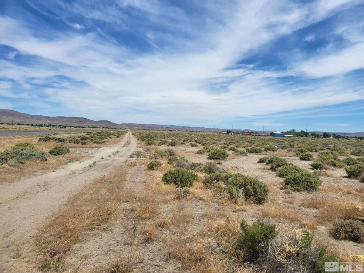 Picture of Residential Land For Sale in Silver Springs, Nevada, United States