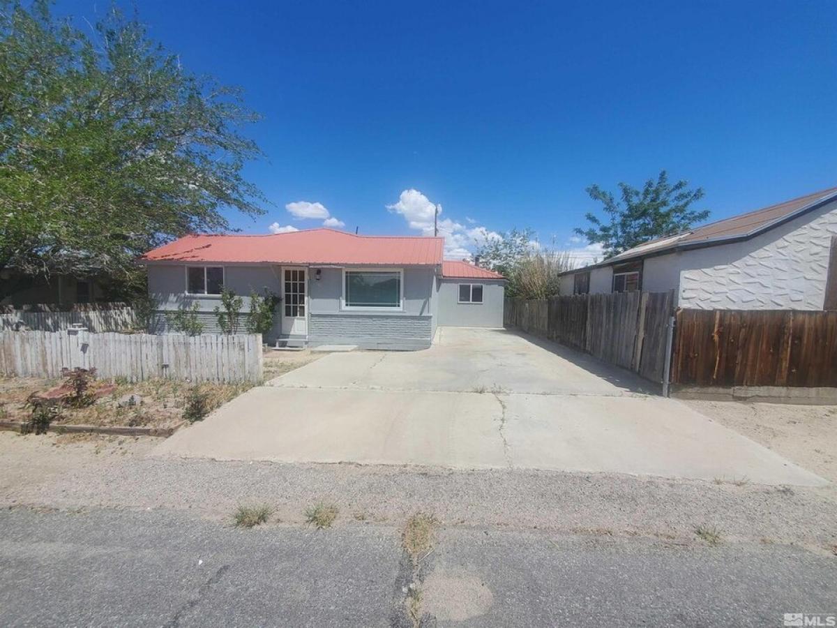 Picture of Home For Sale in Hawthorne, Nevada, United States