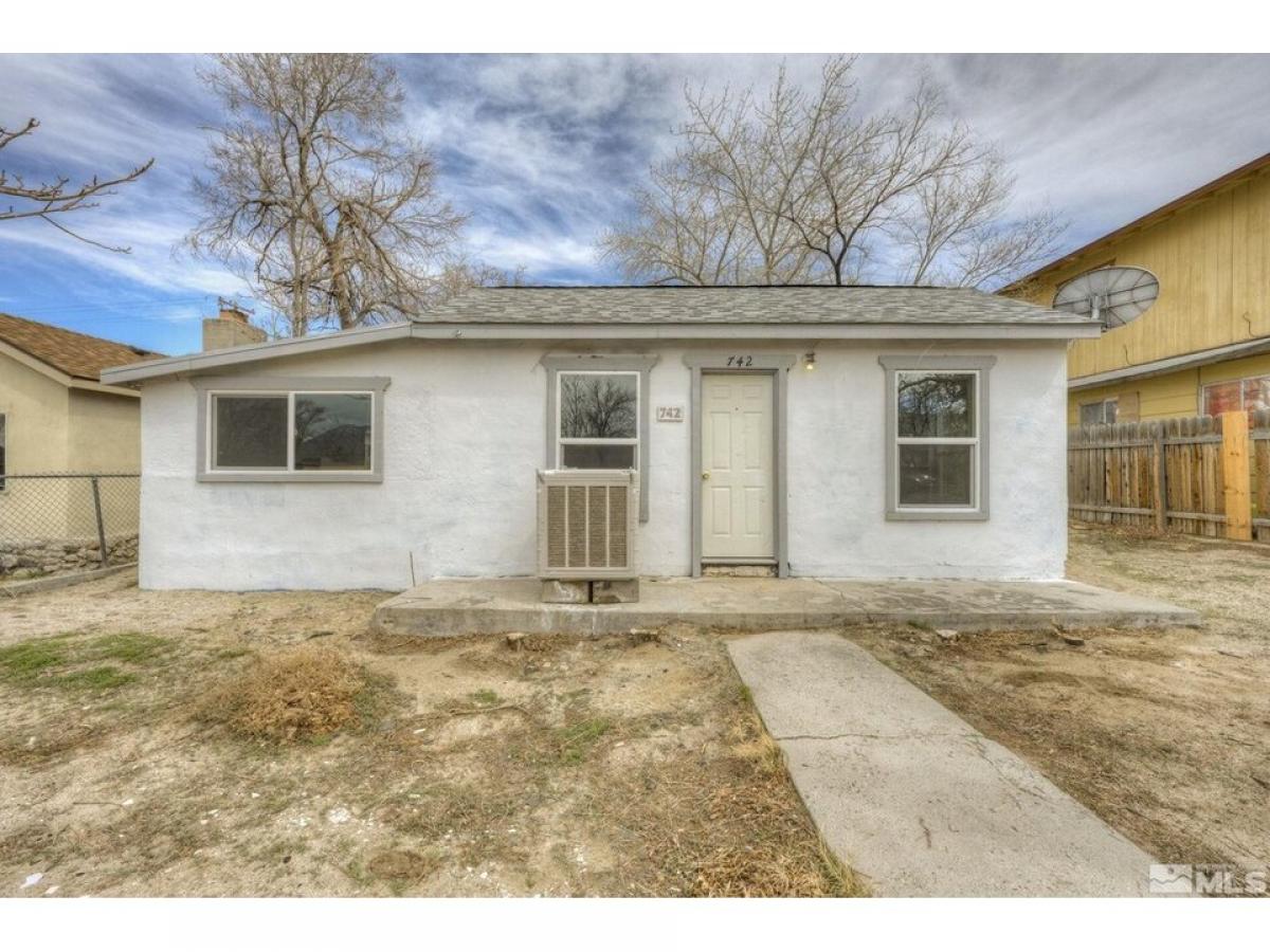 Picture of Home For Sale in Hawthorne, Nevada, United States