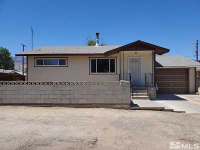 Home For Sale in Hawthorne, Nevada