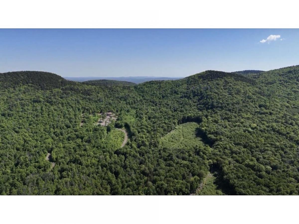 Picture of Residential Land For Sale in Gilford, New Hampshire, United States