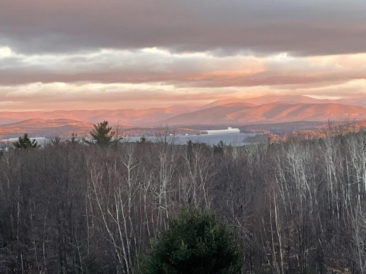 Picture of Home For Sale in Gilford, New Hampshire, United States