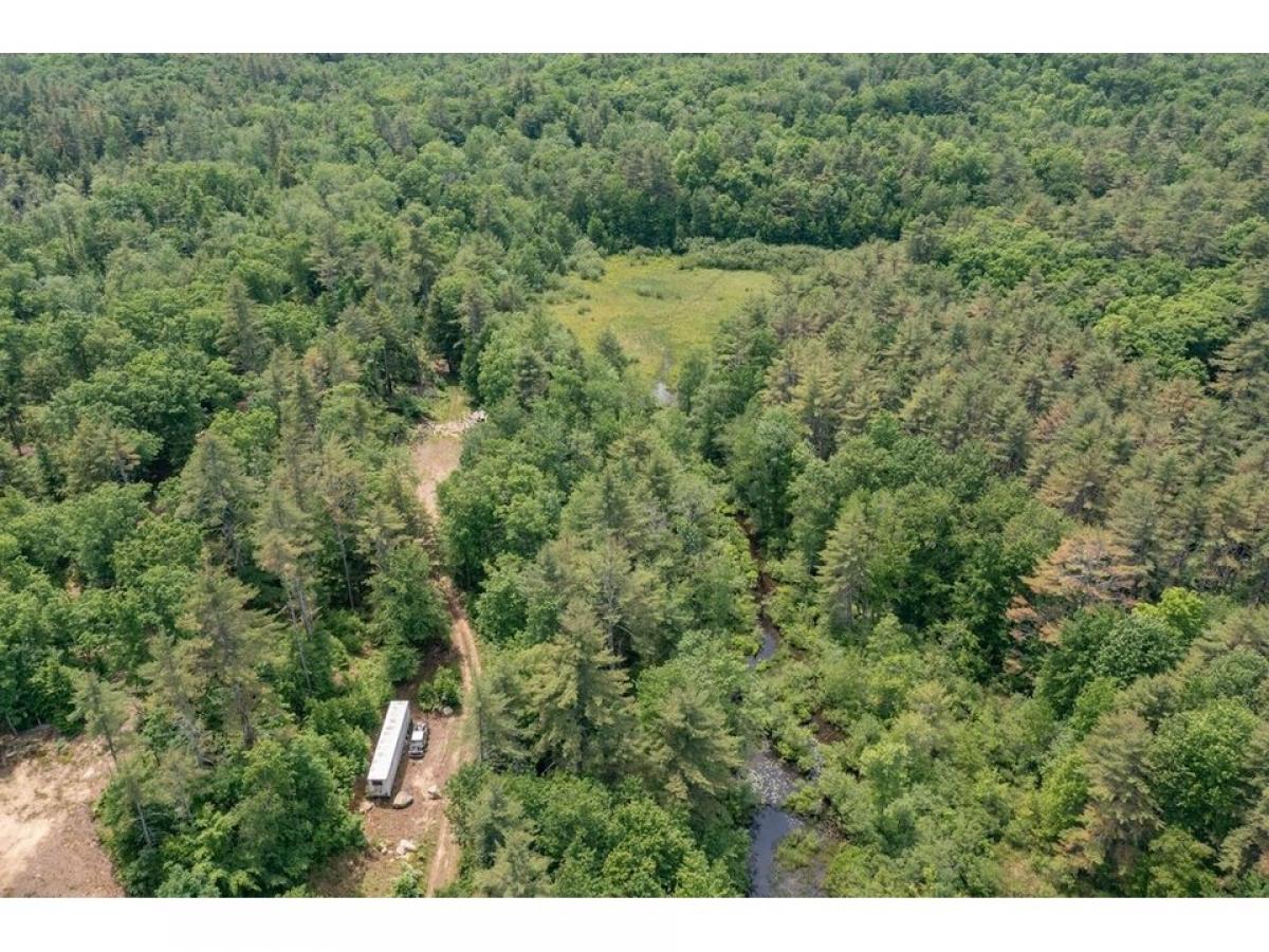 Picture of Residential Land For Sale in Barrington, New Hampshire, United States