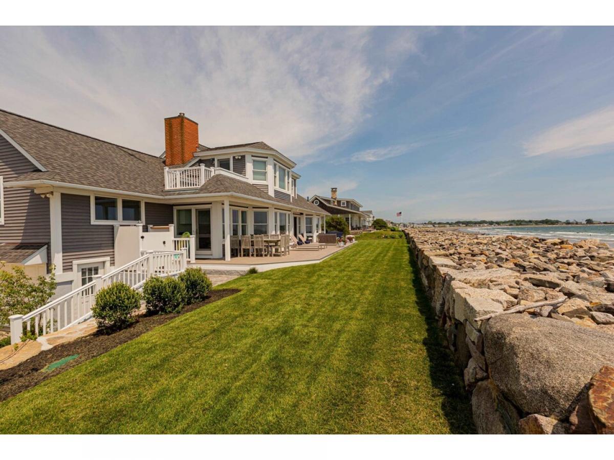 Picture of Home For Sale in Rye, New Hampshire, United States