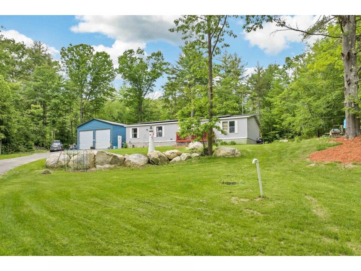 Picture of Home For Sale in Alton, New Hampshire, United States