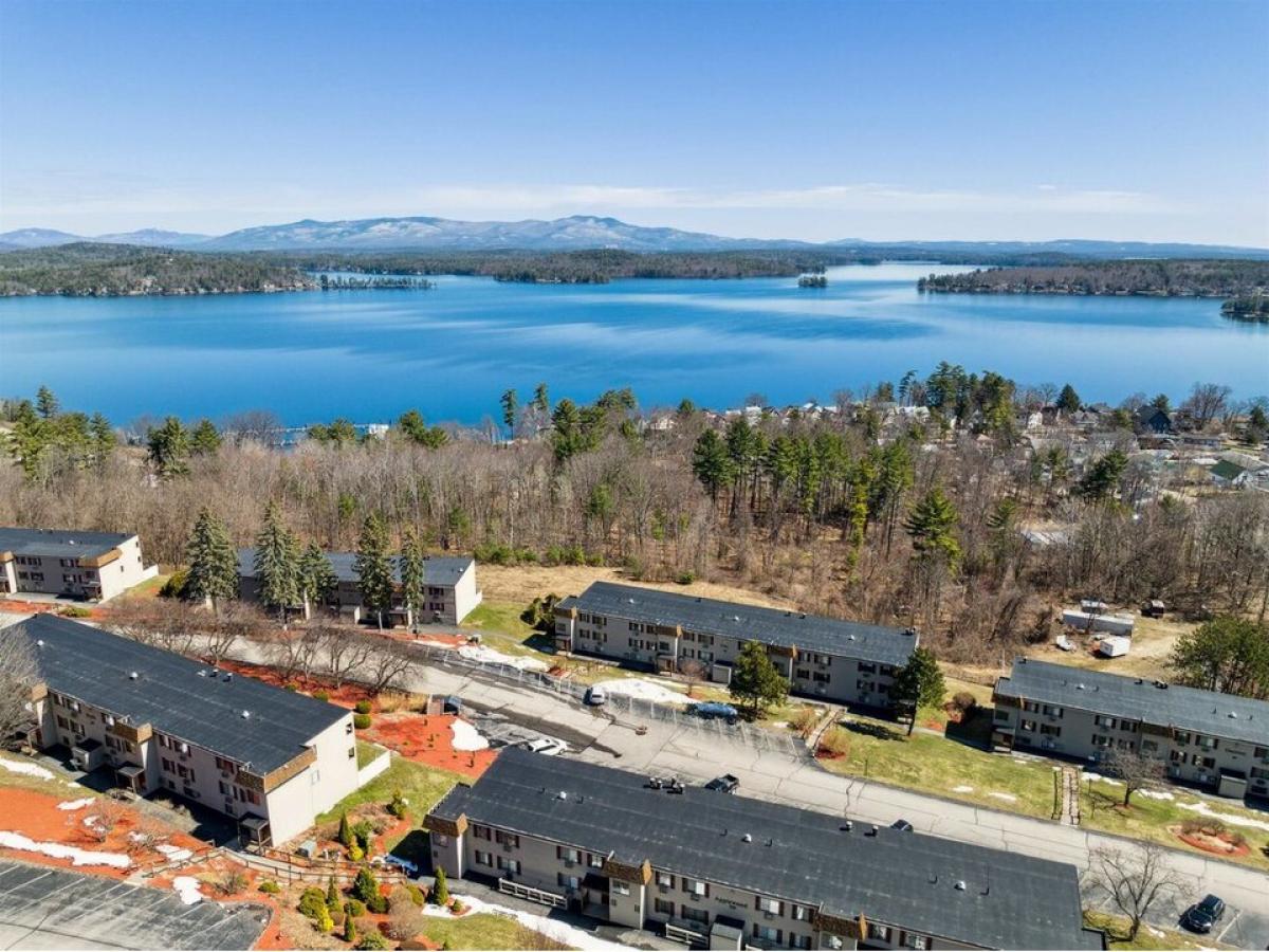 Picture of Home For Sale in Laconia, New Hampshire, United States