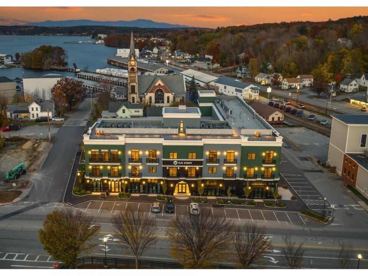 Picture of Home For Sale in Laconia, New Hampshire, United States