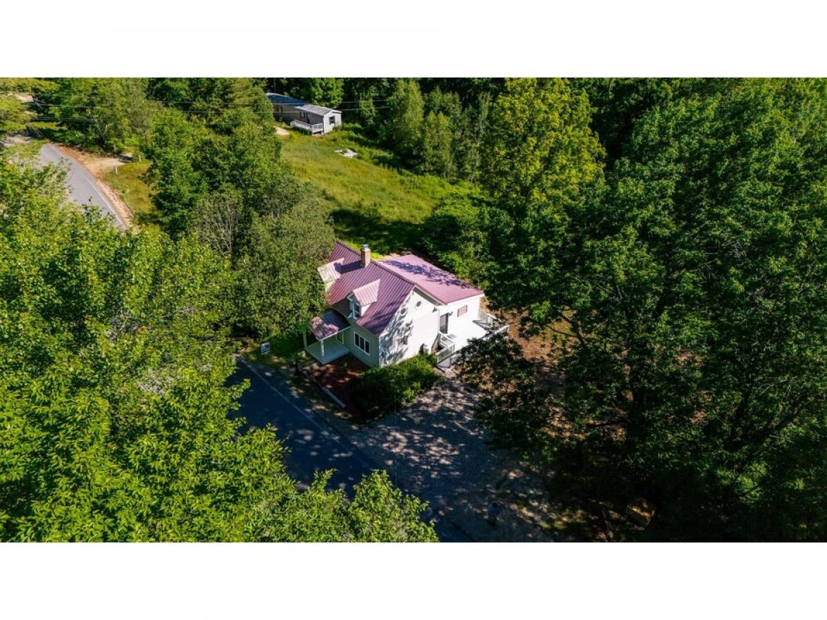 Picture of Home For Sale in Ossipee, New Hampshire, United States