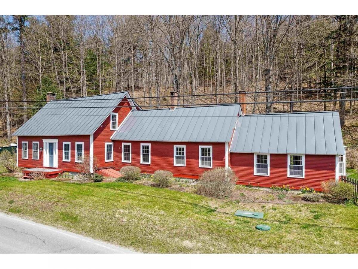 Picture of Home For Sale in Woodstock, Vermont, United States