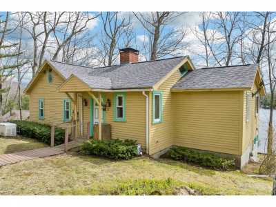 Home For Sale in Barnstead, New Hampshire