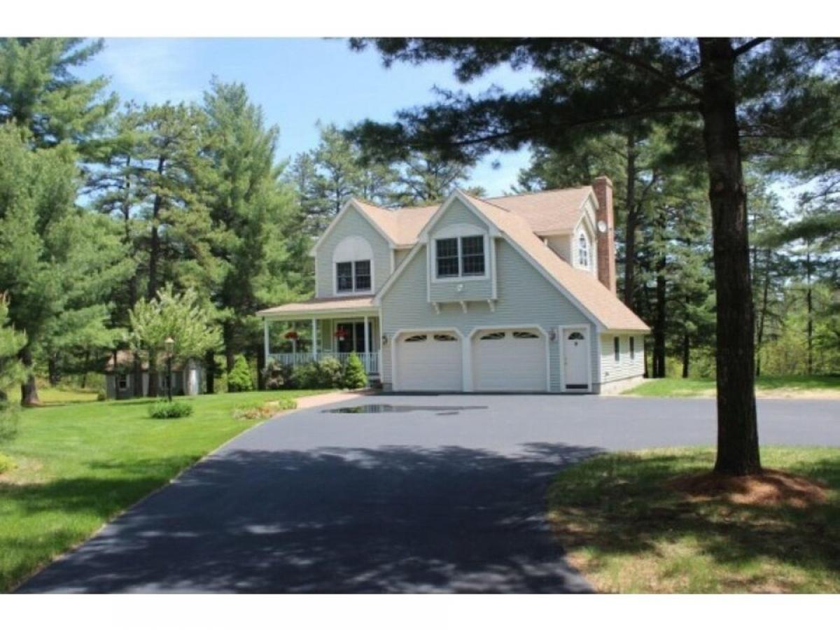 Picture of Home For Sale in Ossipee, New Hampshire, United States