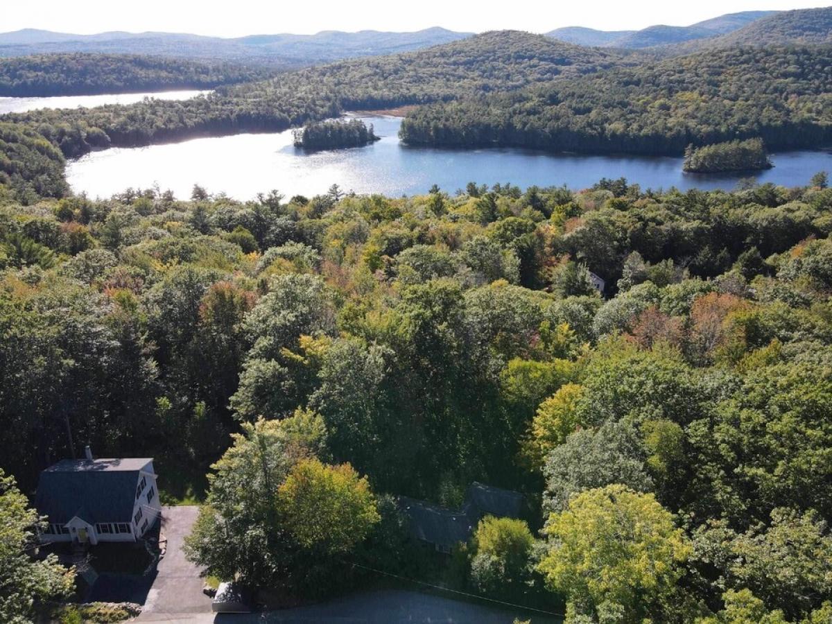 Picture of Residential Land For Sale in Alton, New Hampshire, United States