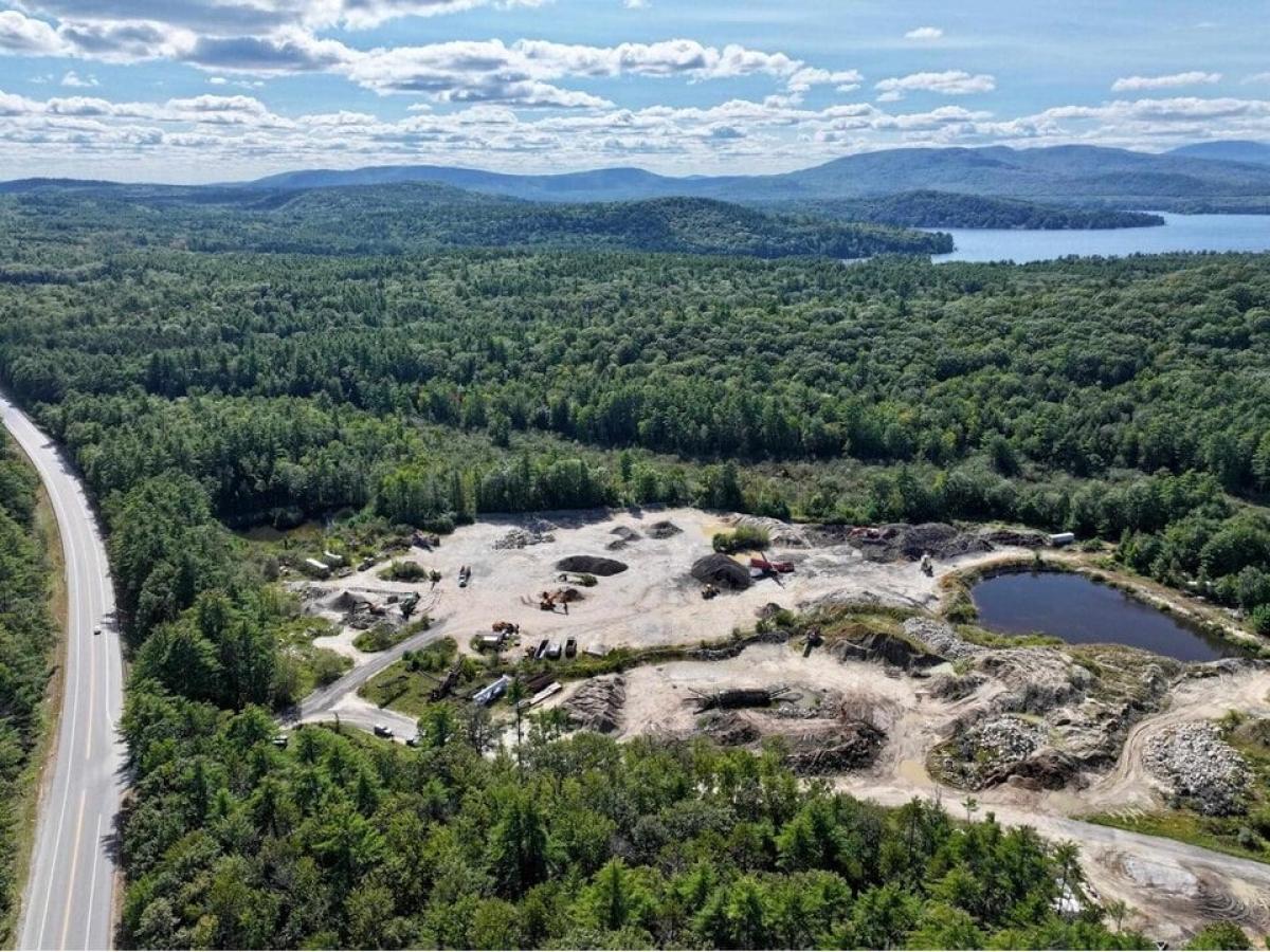 Picture of Residential Land For Sale in Alton, New Hampshire, United States