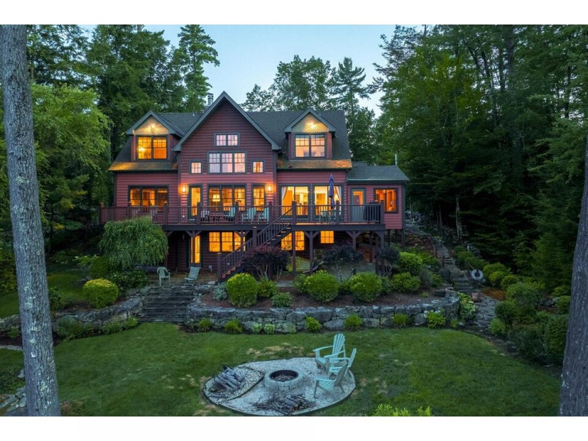 Picture of Home For Sale in Moultonborough, New Hampshire, United States