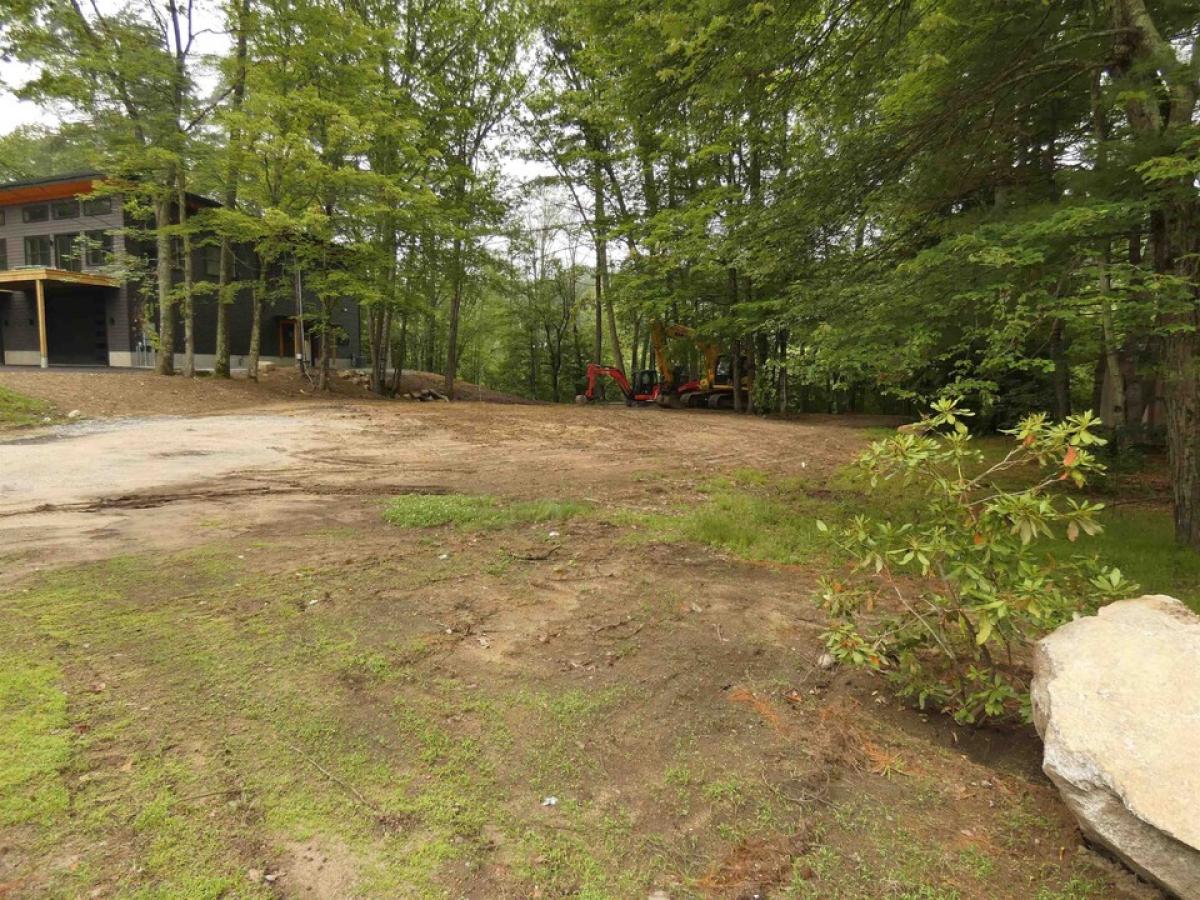 Picture of Residential Land For Sale in Meredith, New Hampshire, United States