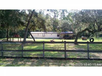 Home For Sale in Hawthorne, Florida