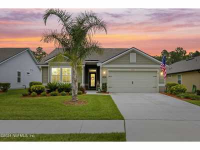 Home For Sale in Middleburg, Florida