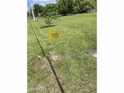 Residential Land For Sale in Satsuma, Florida