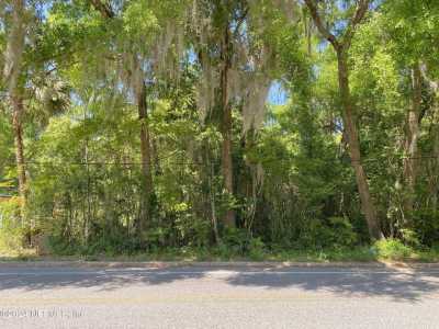 Residential Land For Sale in Crescent City, Florida