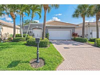 Home For Sale in Naples, Florida