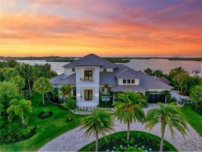 Home For Sale in Marco Island, Florida