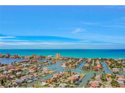 Home For Sale in Naples, Florida