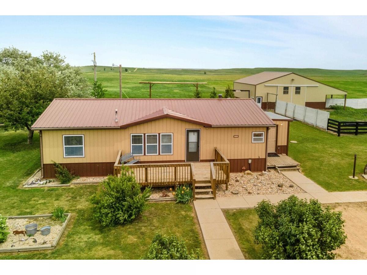 Picture of Home For Sale in Whitewood, South Dakota, United States