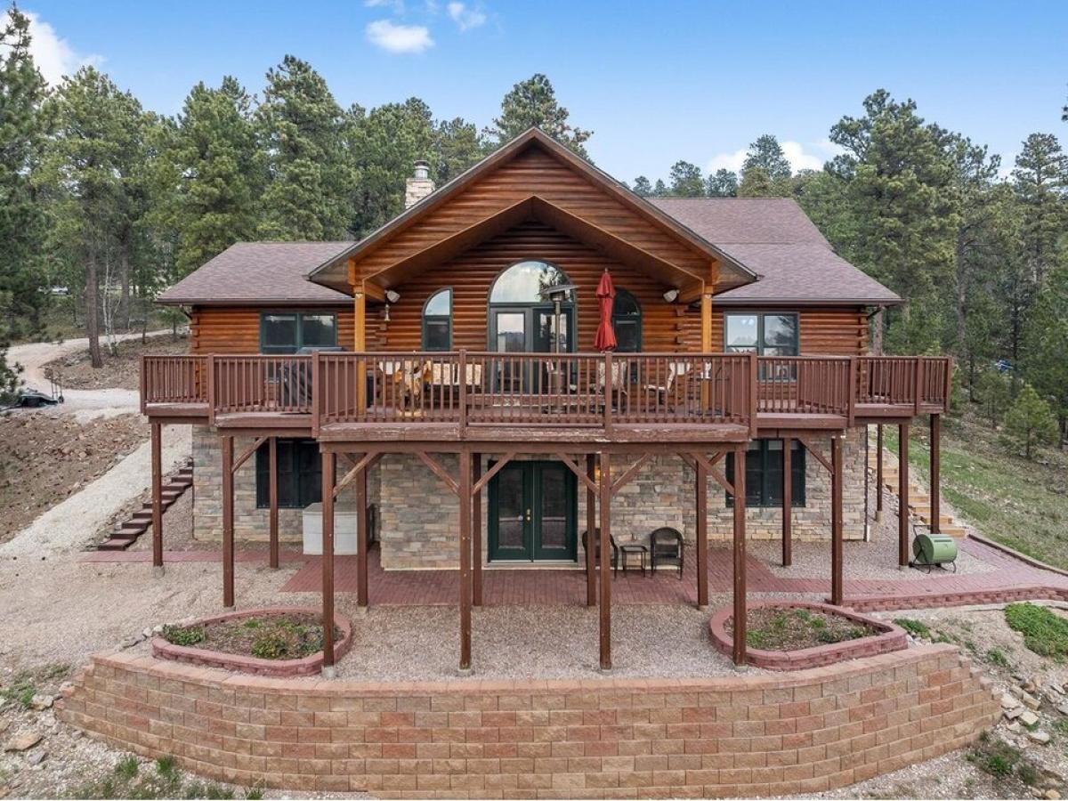 Picture of Home For Sale in Deadwood, South Dakota, United States