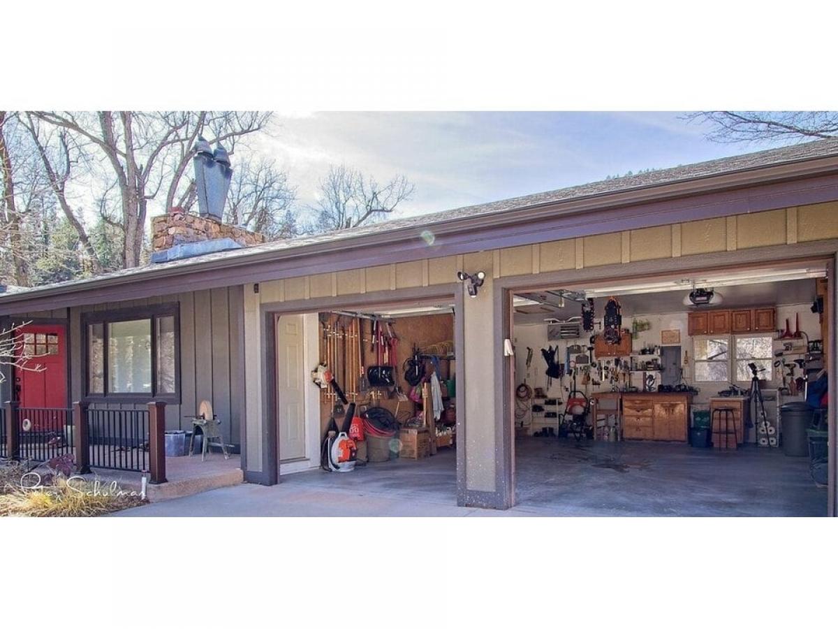 Picture of Home For Sale in Beulah, Wyoming, United States