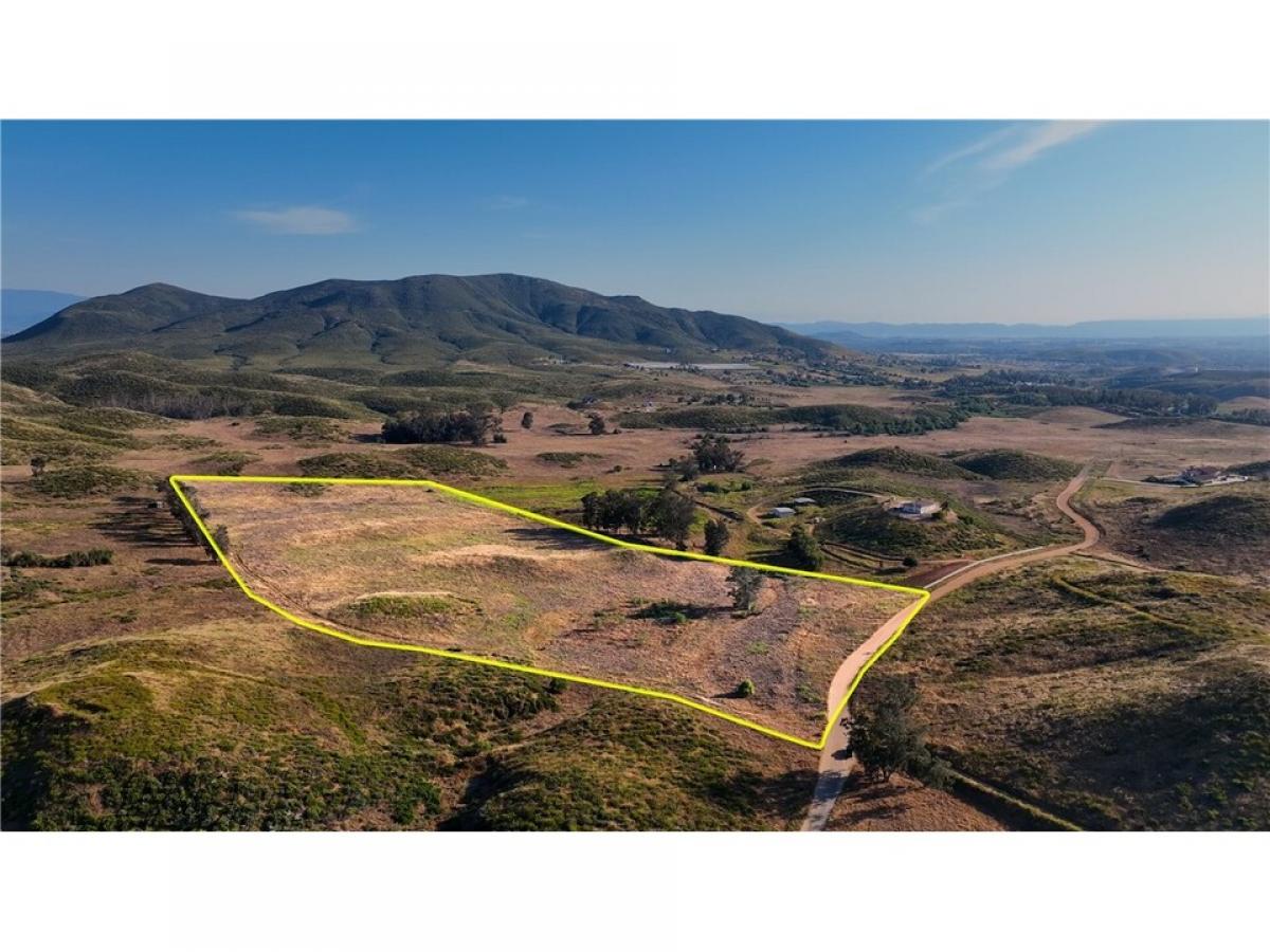 Picture of Residential Land For Sale in Winchester, California, United States