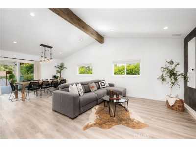 Home For Sale in West Hills, California