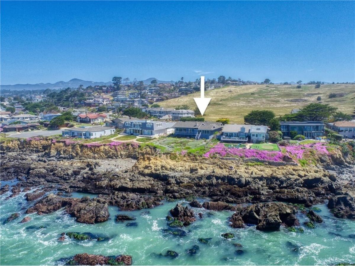 Picture of Home For Sale in Cambria, California, United States