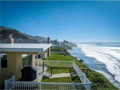 Home For Sale in Cayucos, California