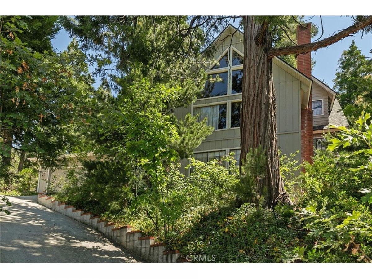 Picture of Home For Sale in Lake Arrowhead, California, United States