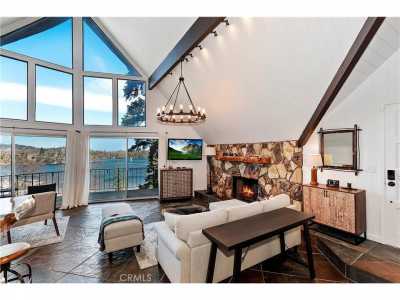 Home For Sale in Lake Arrowhead, California