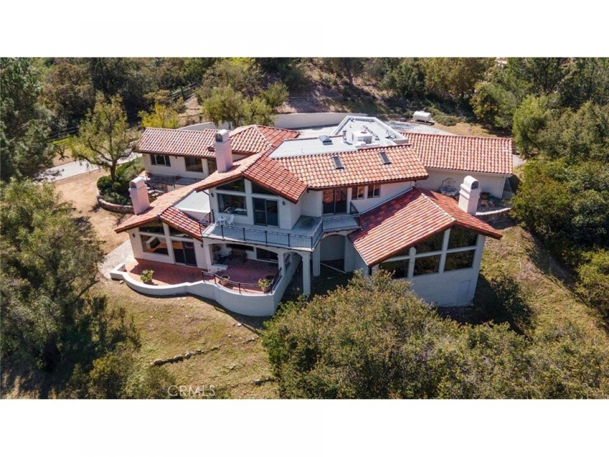 Picture of Home For Sale in Trabuco Canyon, California, United States