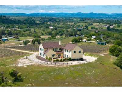 Home For Sale in Creston, California