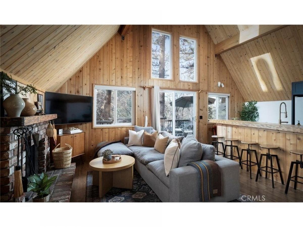 Picture of Home For Sale in Lake Arrowhead, California, United States