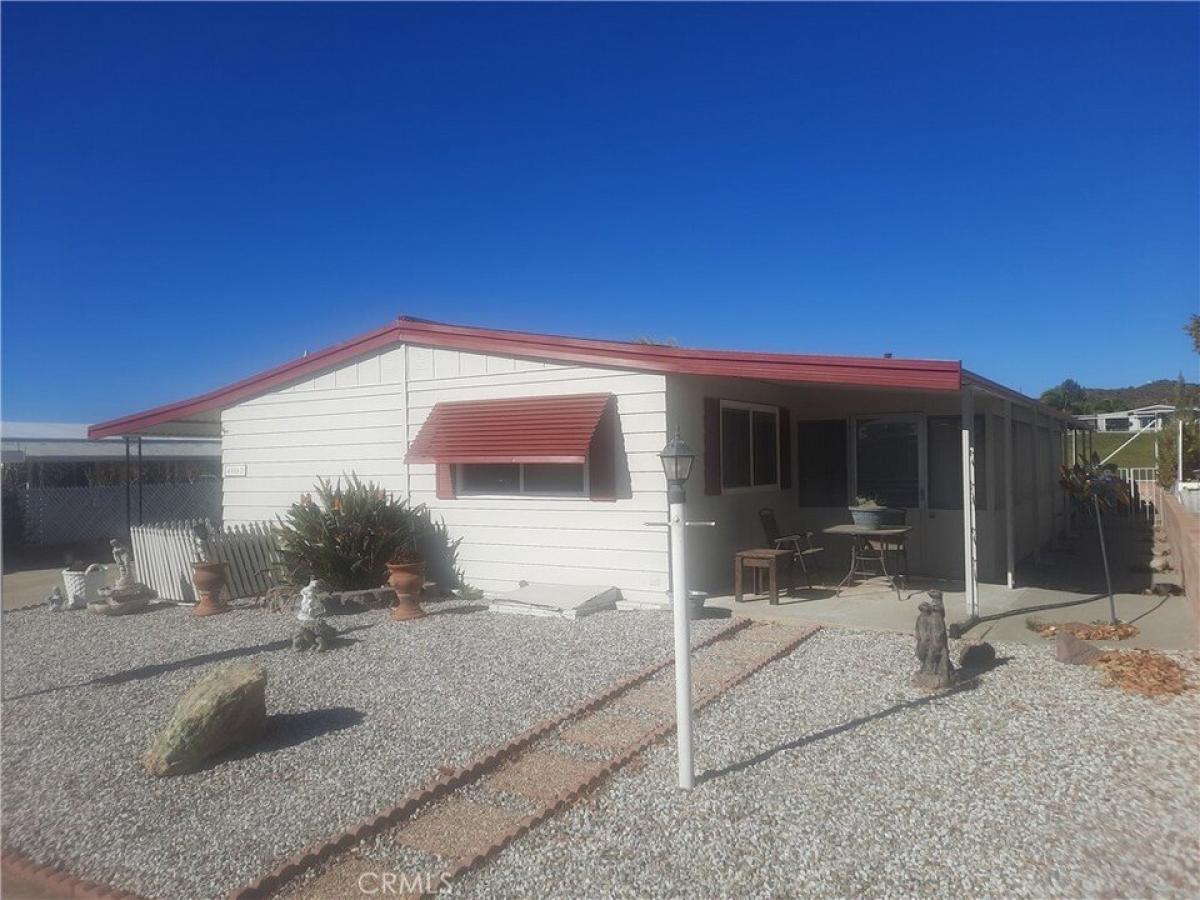 Picture of Home For Sale in Cherry Valley, California, United States