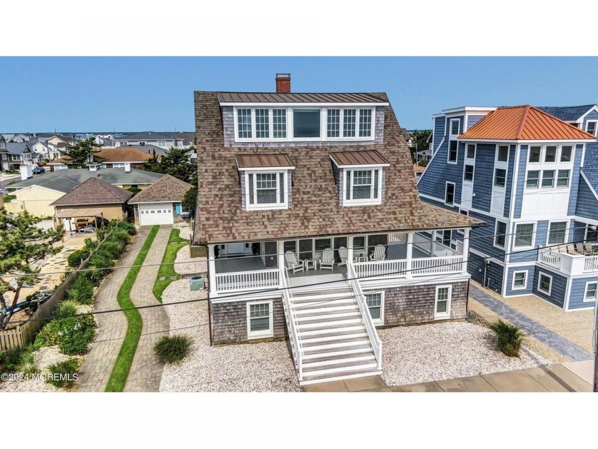 Picture of Home For Sale in Seaside Park, New Jersey, United States