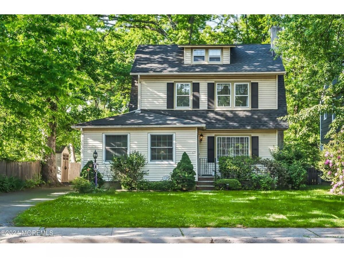 Picture of Home For Sale in Upper Montclair, New Jersey, United States