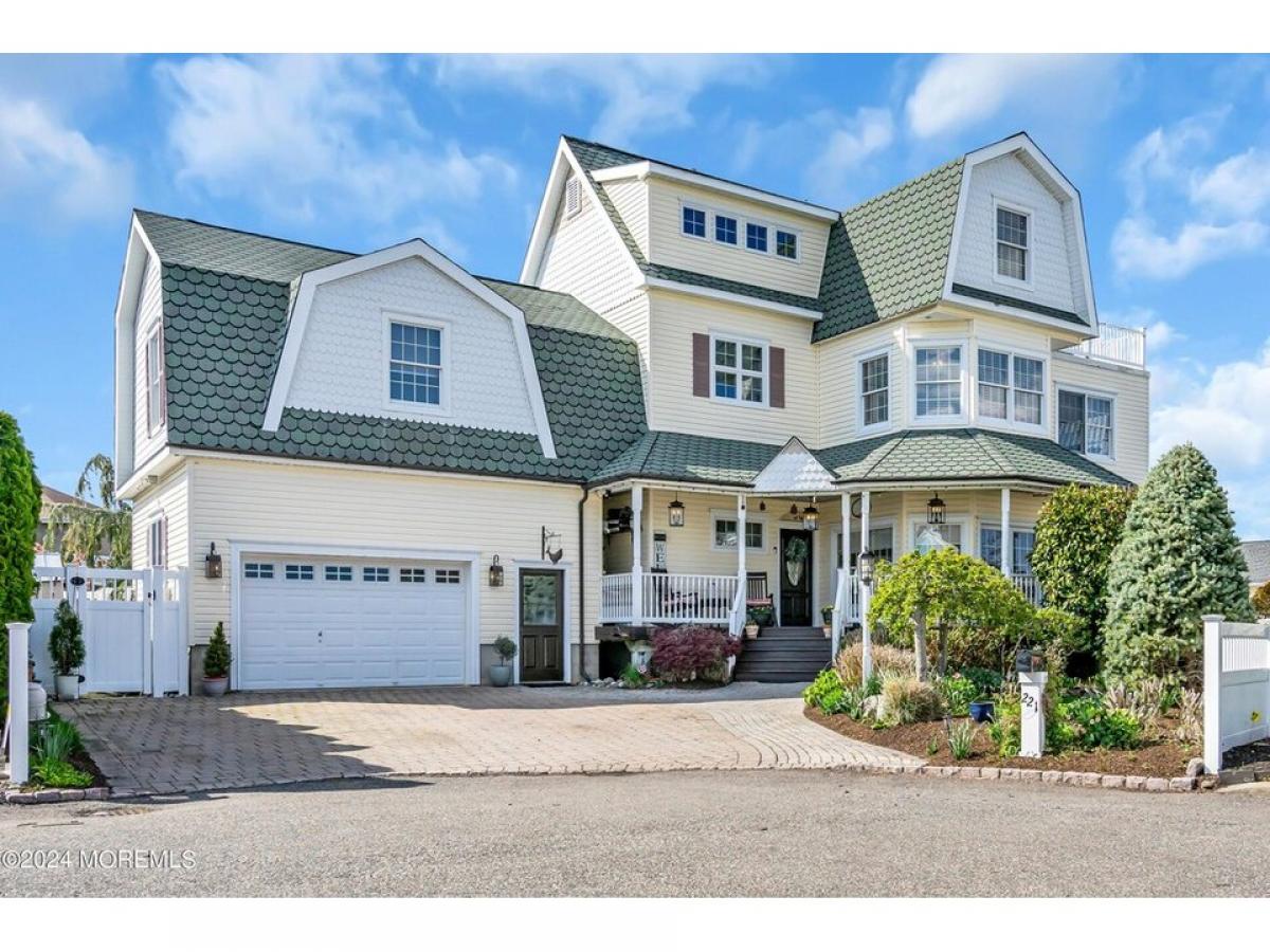 Picture of Home For Sale in Bayville, New Jersey, United States