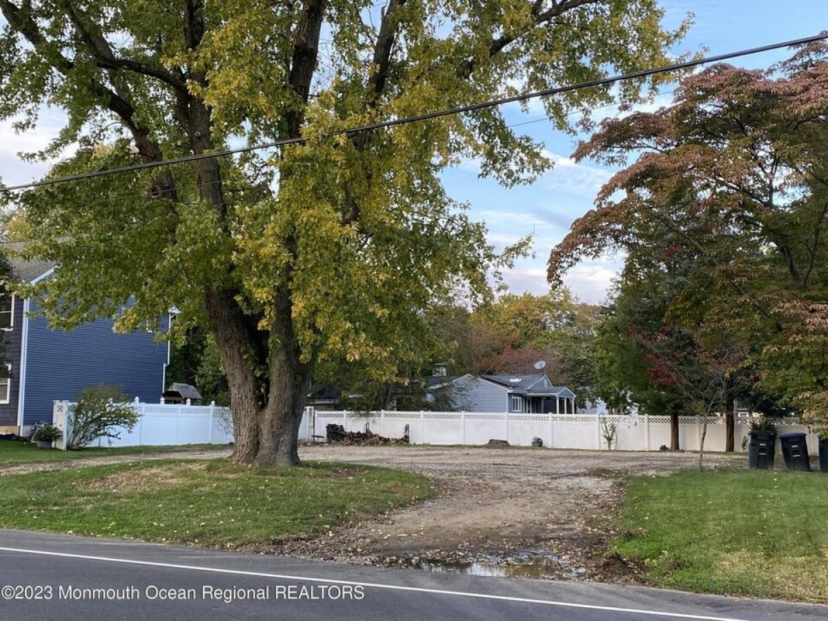 Picture of Home For Sale in Wall, New Jersey, United States