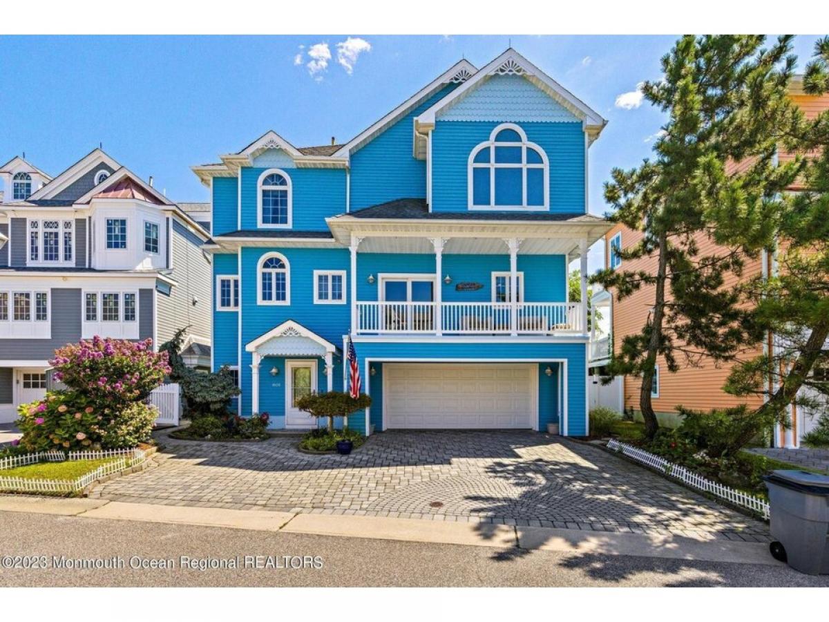 Picture of Home For Sale in Point Pleasant Beach, New Jersey, United States