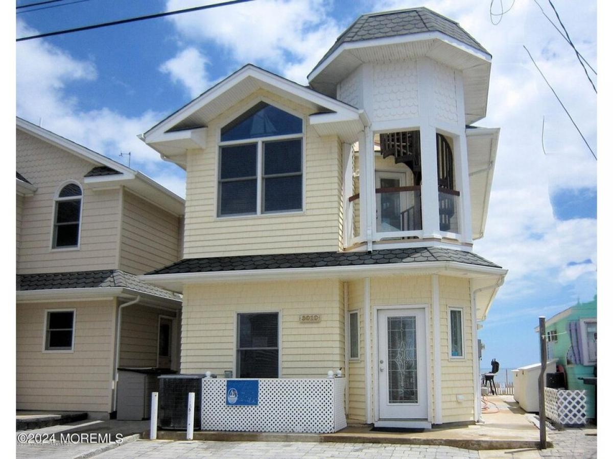 Picture of Home For Sale in Lavallette, New Jersey, United States