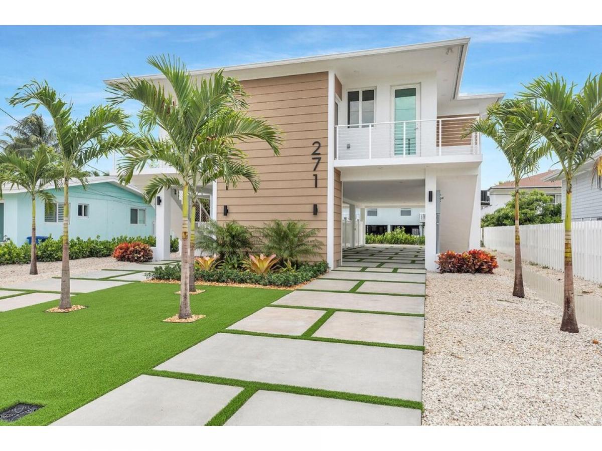 Picture of Home For Sale in Key Colony, Florida, United States